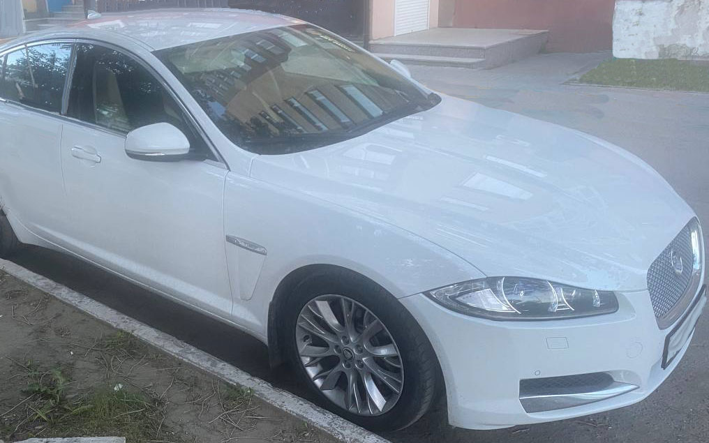 Jaguar Xf